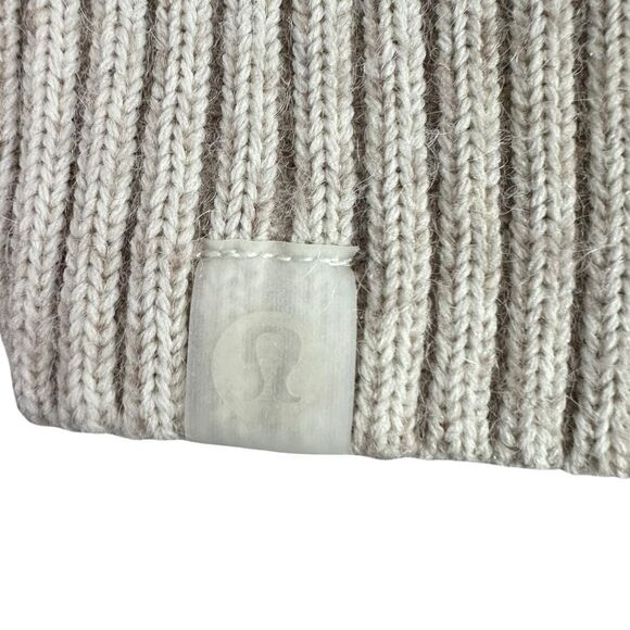 Lululemon XS Alpaca Wool-blend V-neck Sweater - Picture 10 of 10
